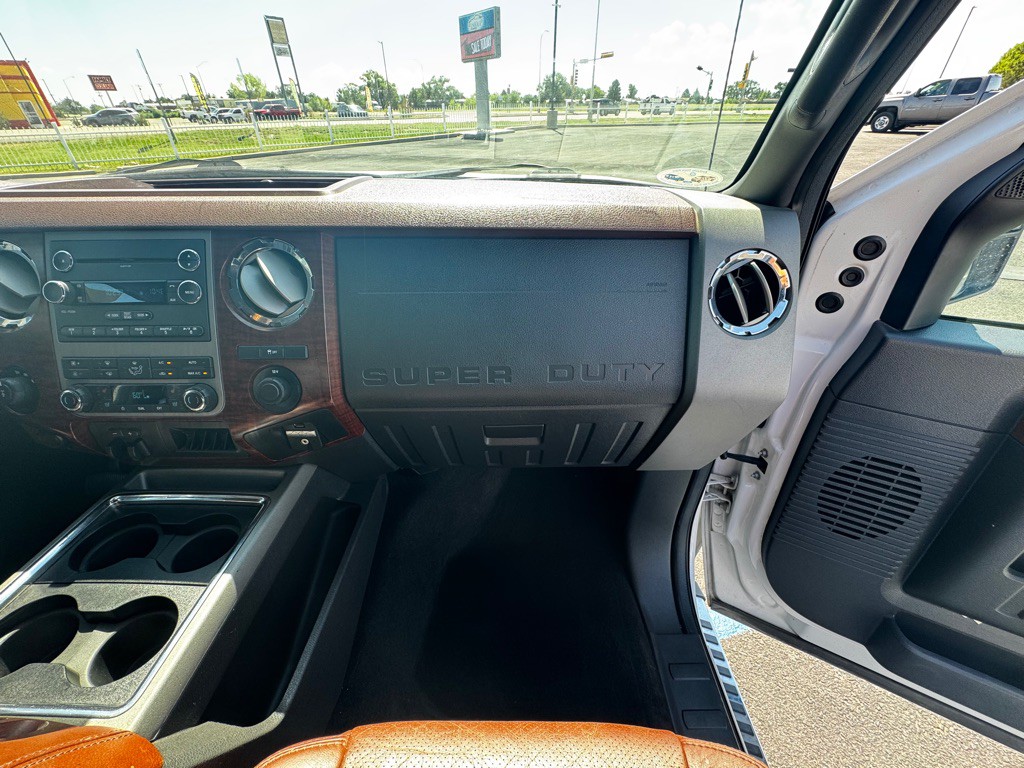 2012 Ford F-350 Image 30