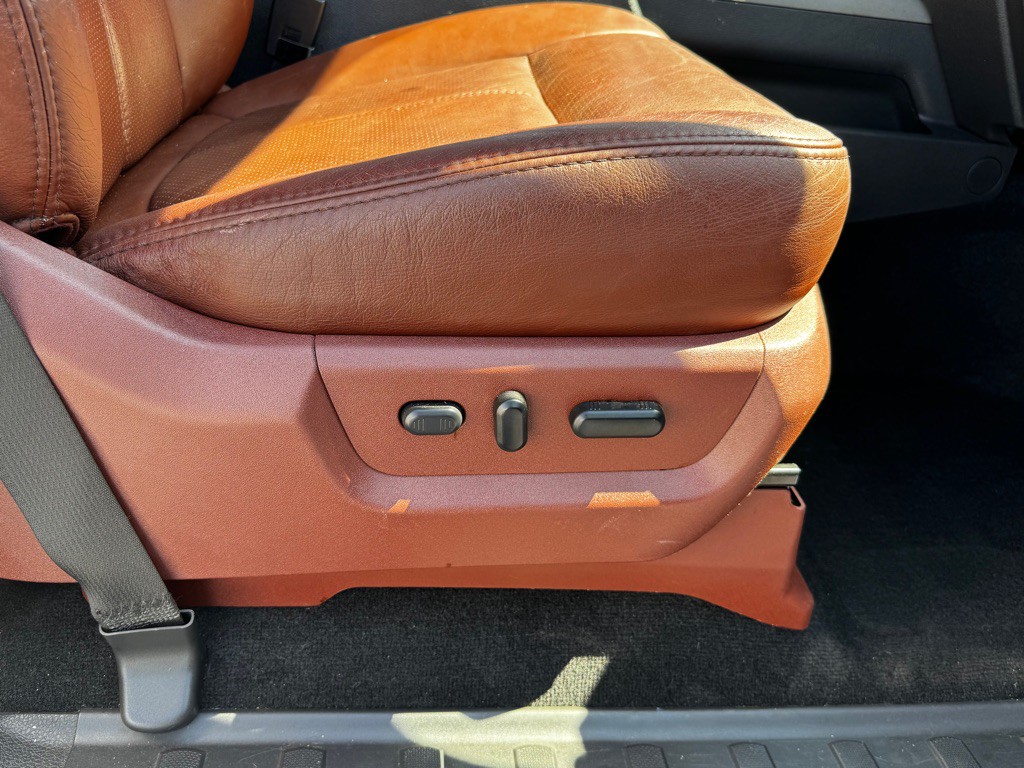 2012 Ford F-350 Image 31