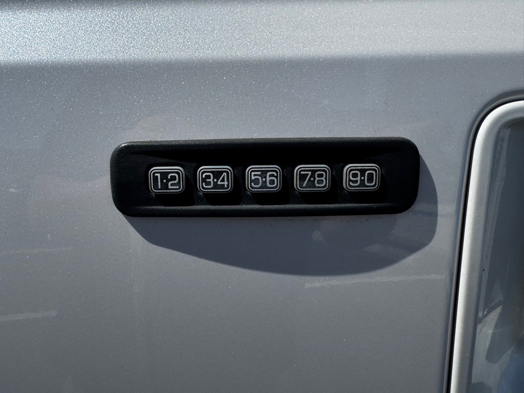 2010 Ford F-350 Image 10