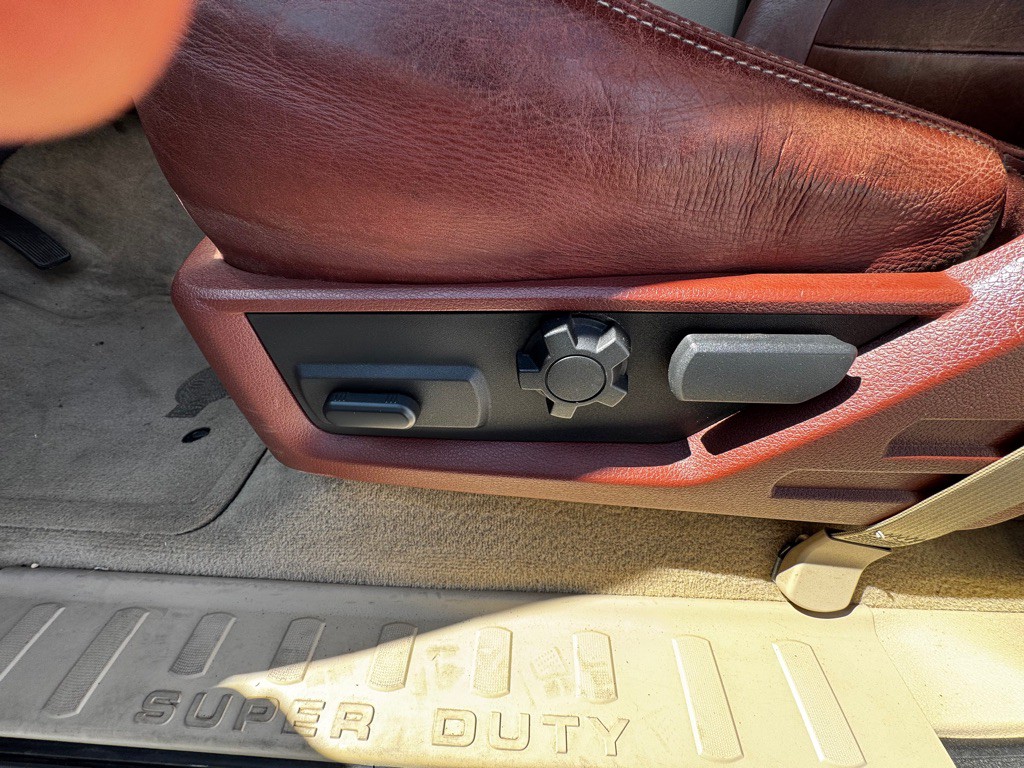 2010 Ford F-350 Image 12