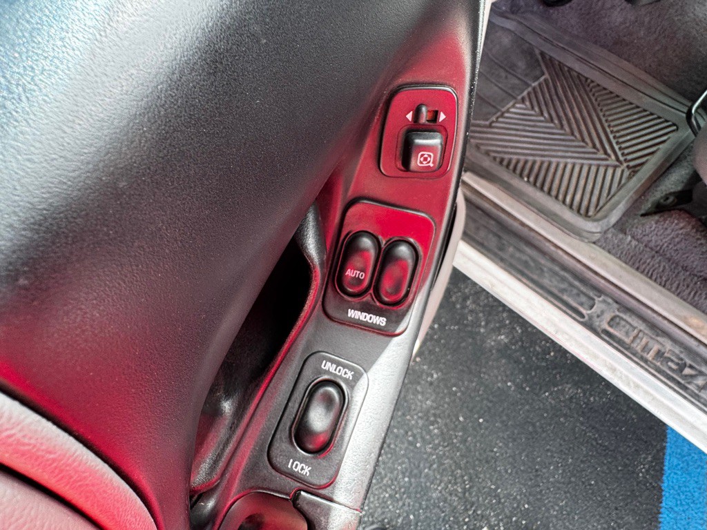 2002 Mazda B-Series Image 11