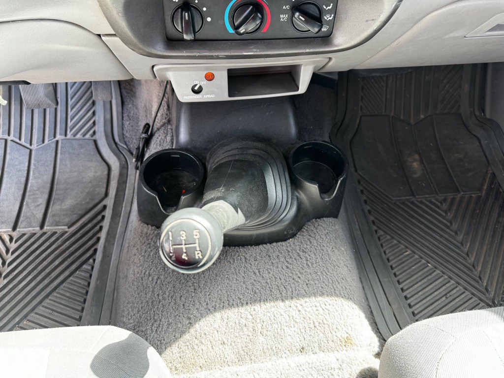 2002 Mazda B-Series Image 15