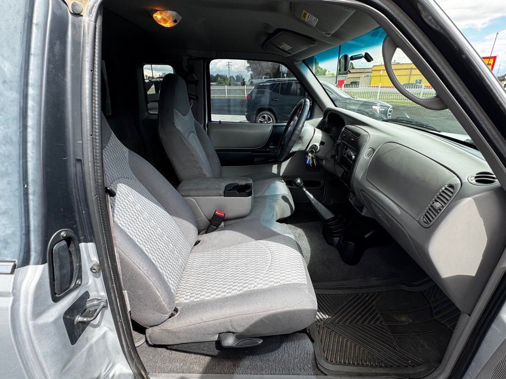 2002 Mazda B-Series Image 16