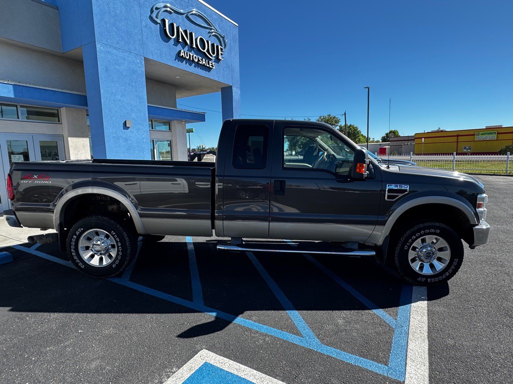 2008 Ford F-350 Image 2