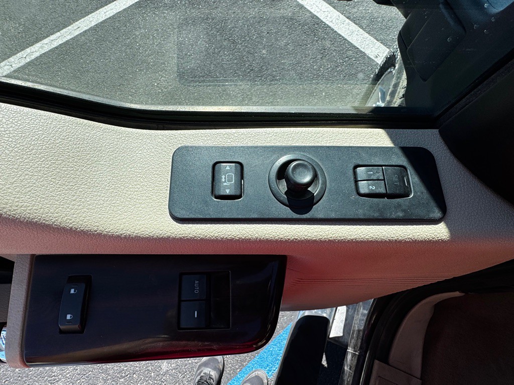2008 Ford F-350 Image 13