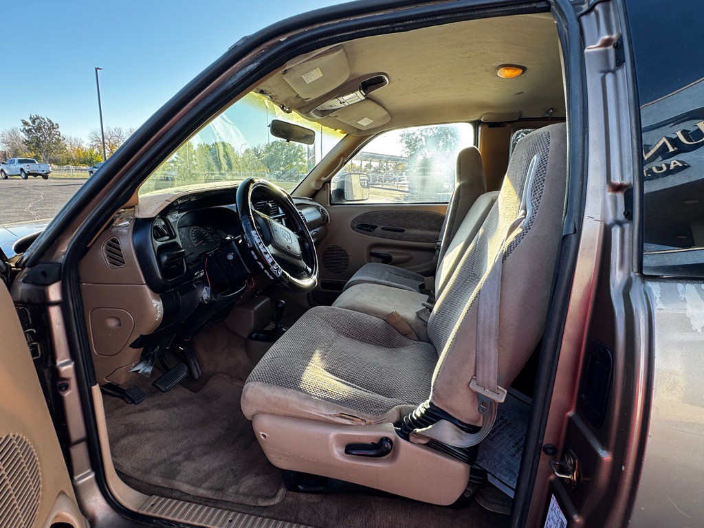 2001 Dodge Ram 2500 Image 9