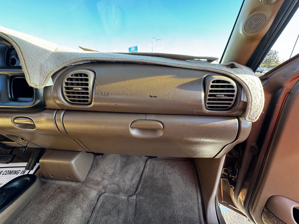 2001 Dodge Ram 2500 Image 19