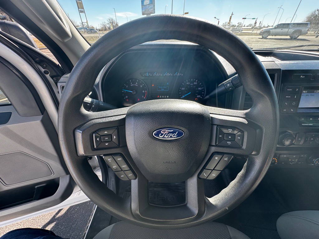 2022 Ford F-350 Image 15