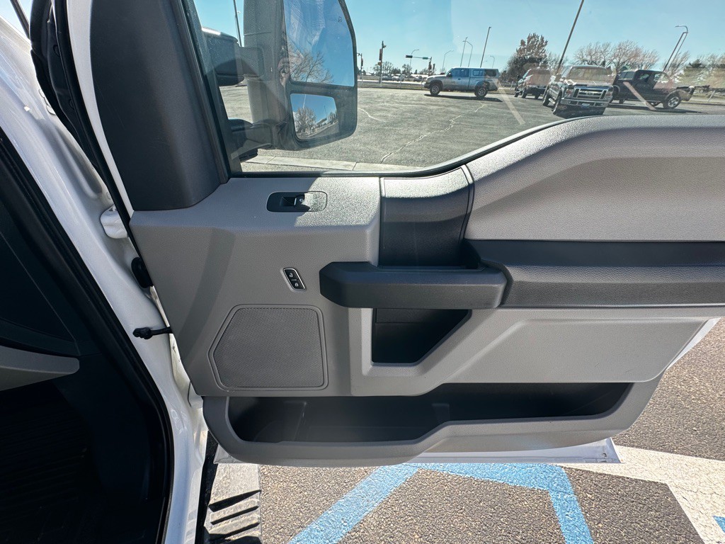 2022 Ford F-350 Image 26