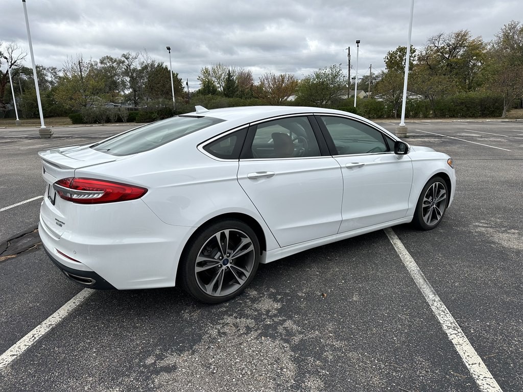 2019 Ford Fusion Image 9