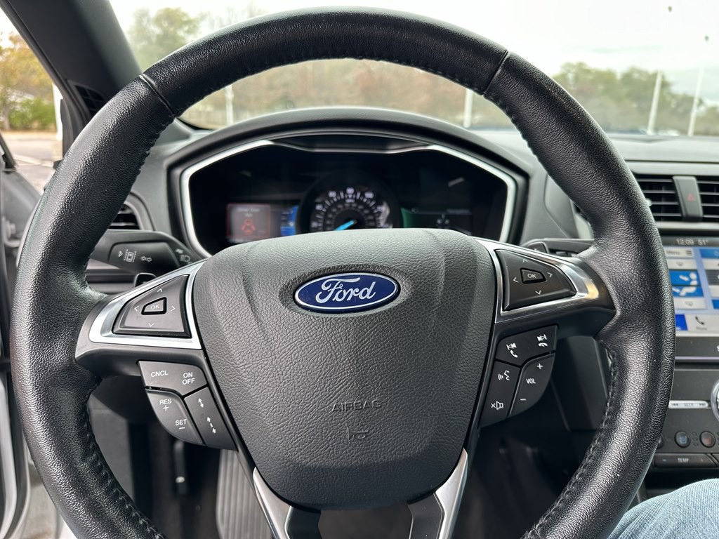 2019 Ford Fusion Image 17