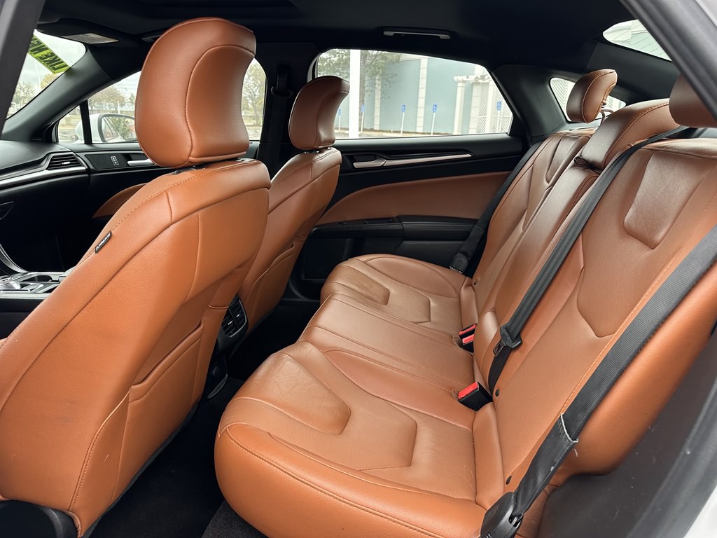 2019 Ford Fusion Image 25