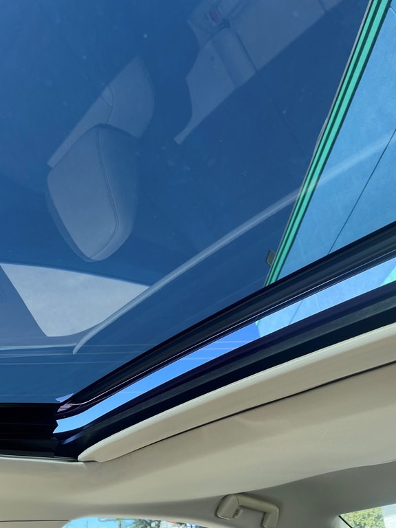 2013 Lexus ES Image 17