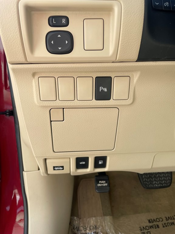 2013 Lexus ES Image 7