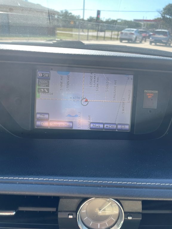 2013 Lexus ES Image 10