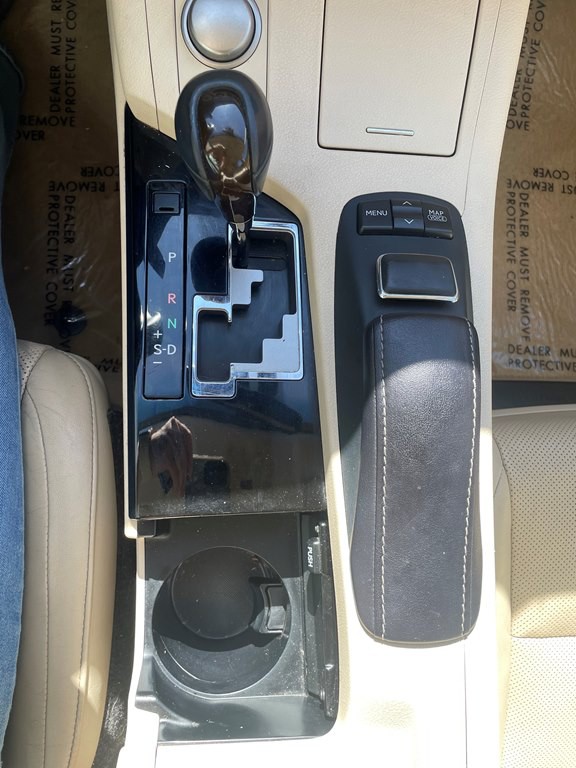 2013 Lexus ES Image 14