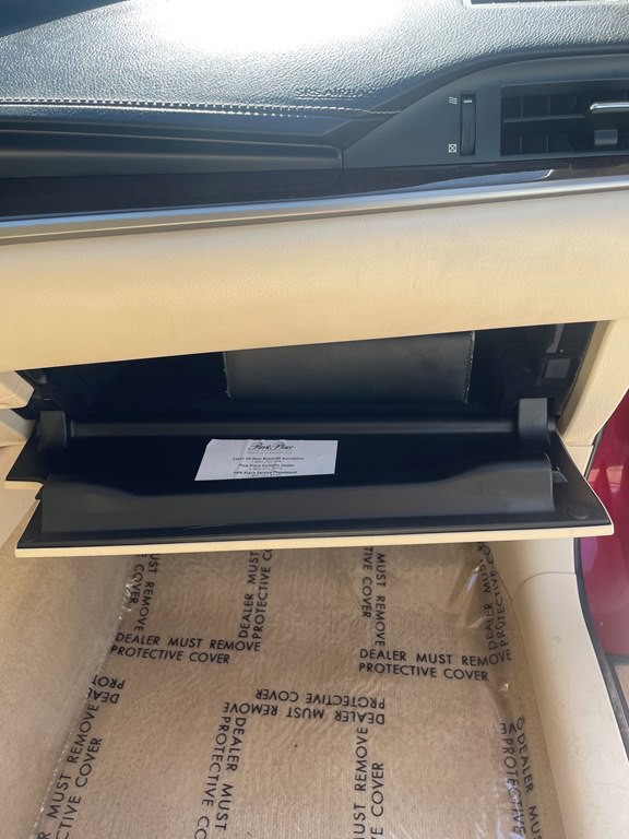 2013 Lexus ES Image 19