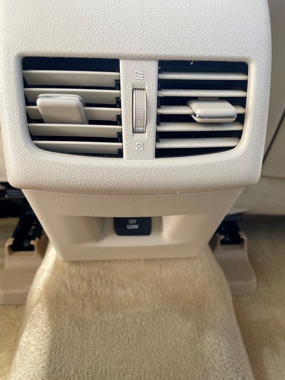 2013 Lexus ES Image 25