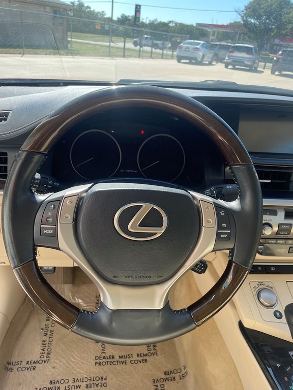 2013 Lexus ES Image 9