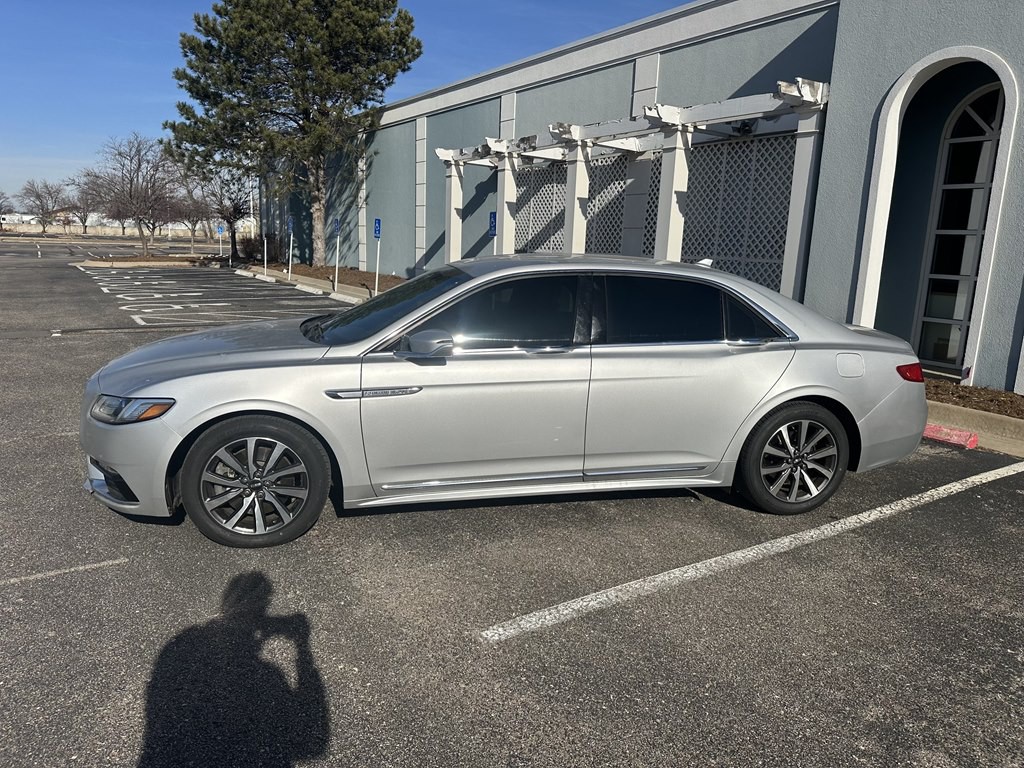 2018 Lincoln Continental Image 5