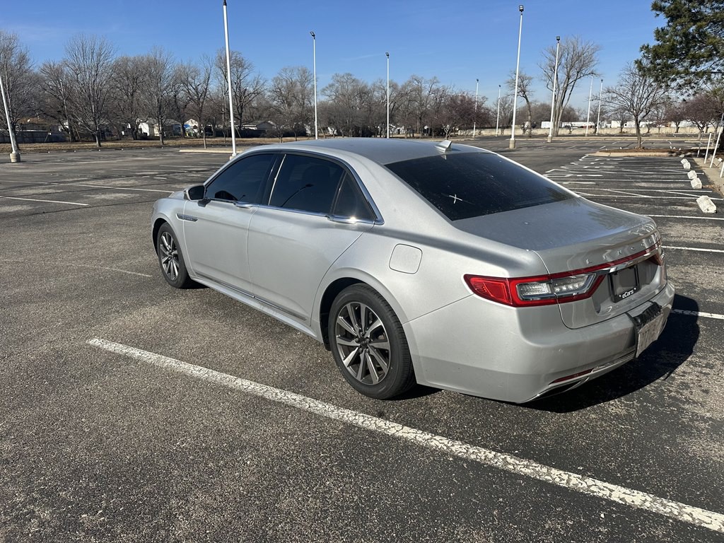 2018 Lincoln Continental Image 7