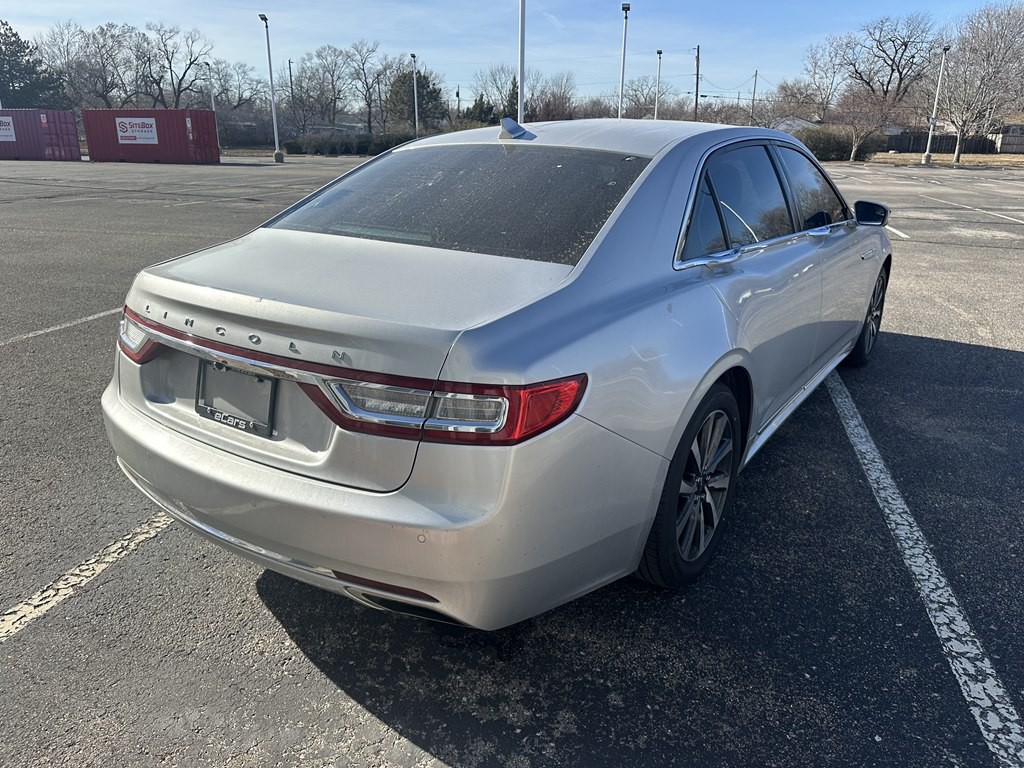 2018 Lincoln Continental Image 10