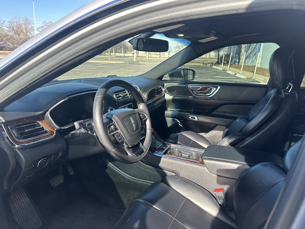 2018 Lincoln Continental Image 16