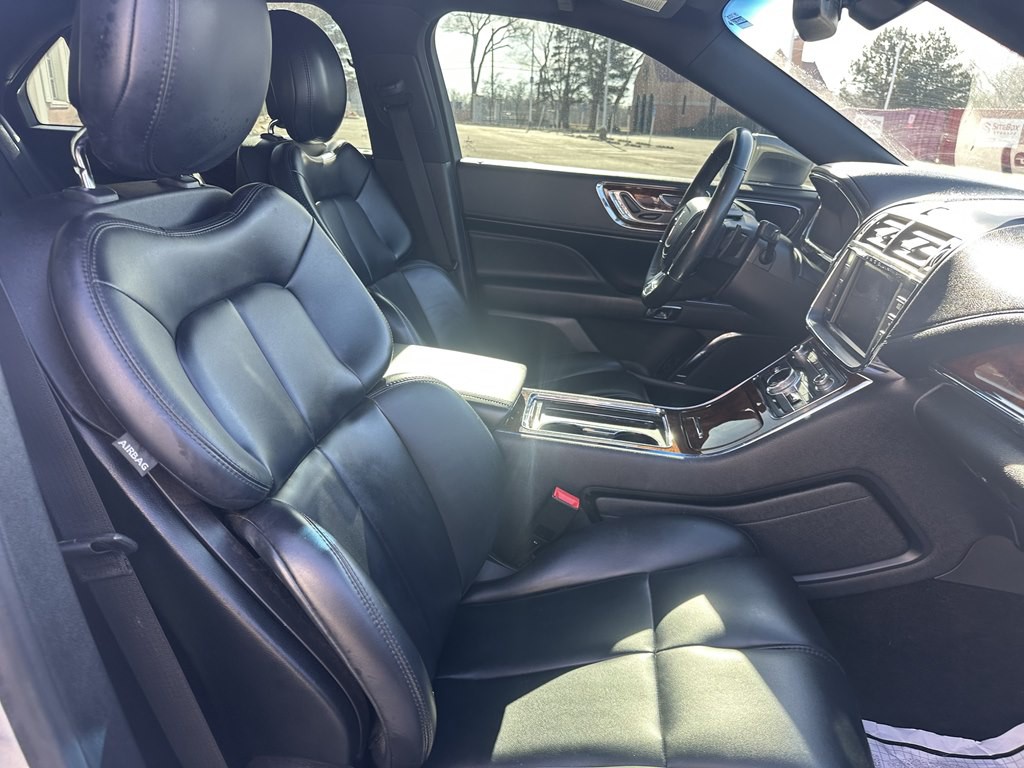 2018 Lincoln Continental Image 21