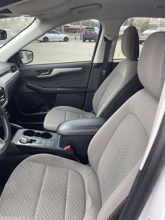 2022 Ford Escape Image 8