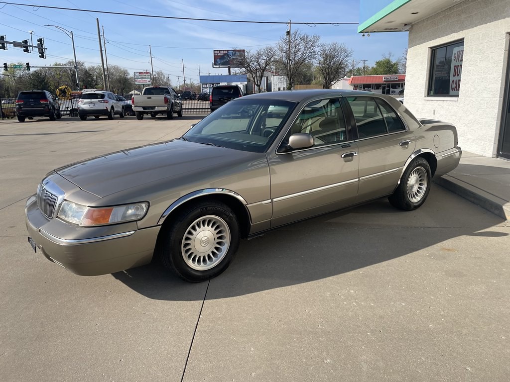 2001 Mercury Grand Marquis Image 4