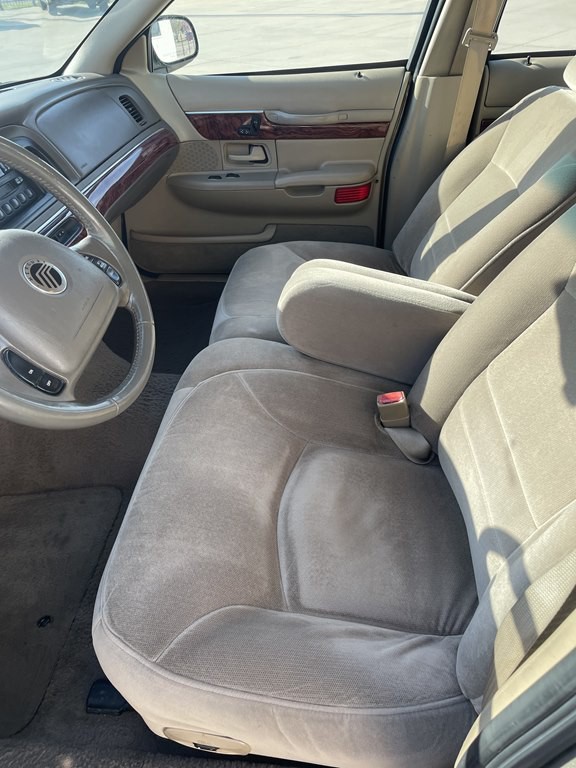 2001 Mercury Grand Marquis Image 12