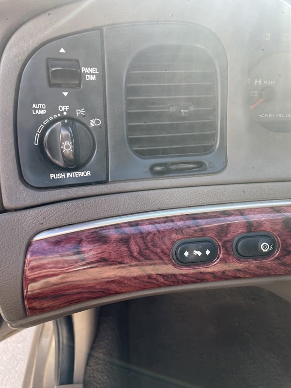 2001 Mercury Grand Marquis Image 9