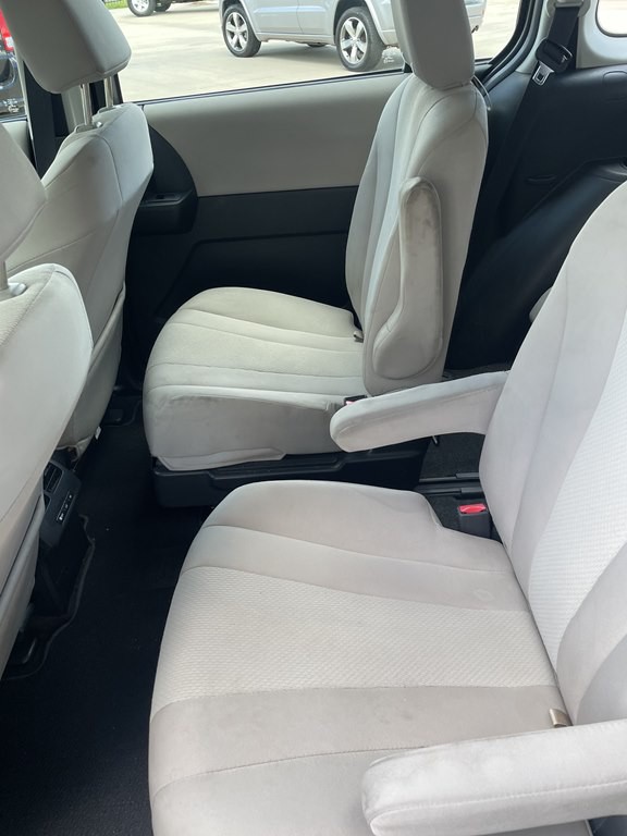 2013 Mazda Mazda5 Image 18