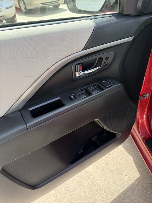 2013 Mazda Mazda5 Image 6