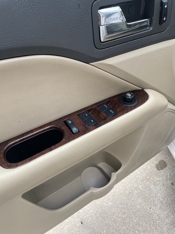 2011 Ford Fusion Image 7