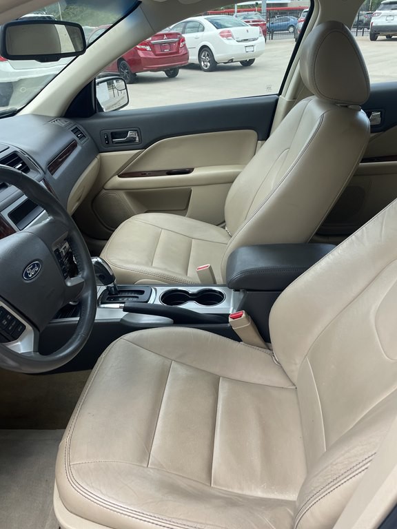 2011 Ford Fusion Image 9