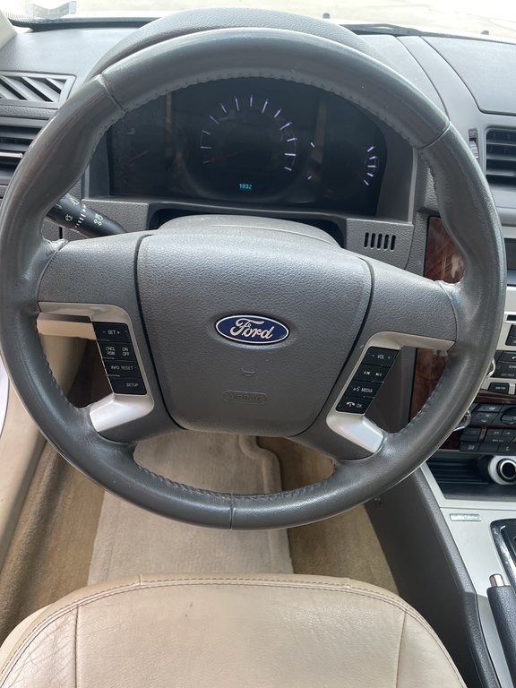 2011 Ford Fusion Image 10