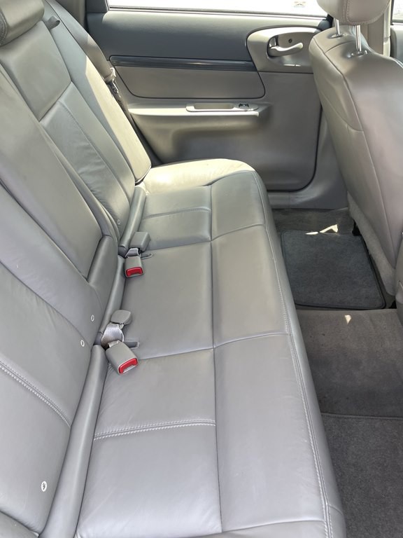 2004 Chevrolet Impala Image 25