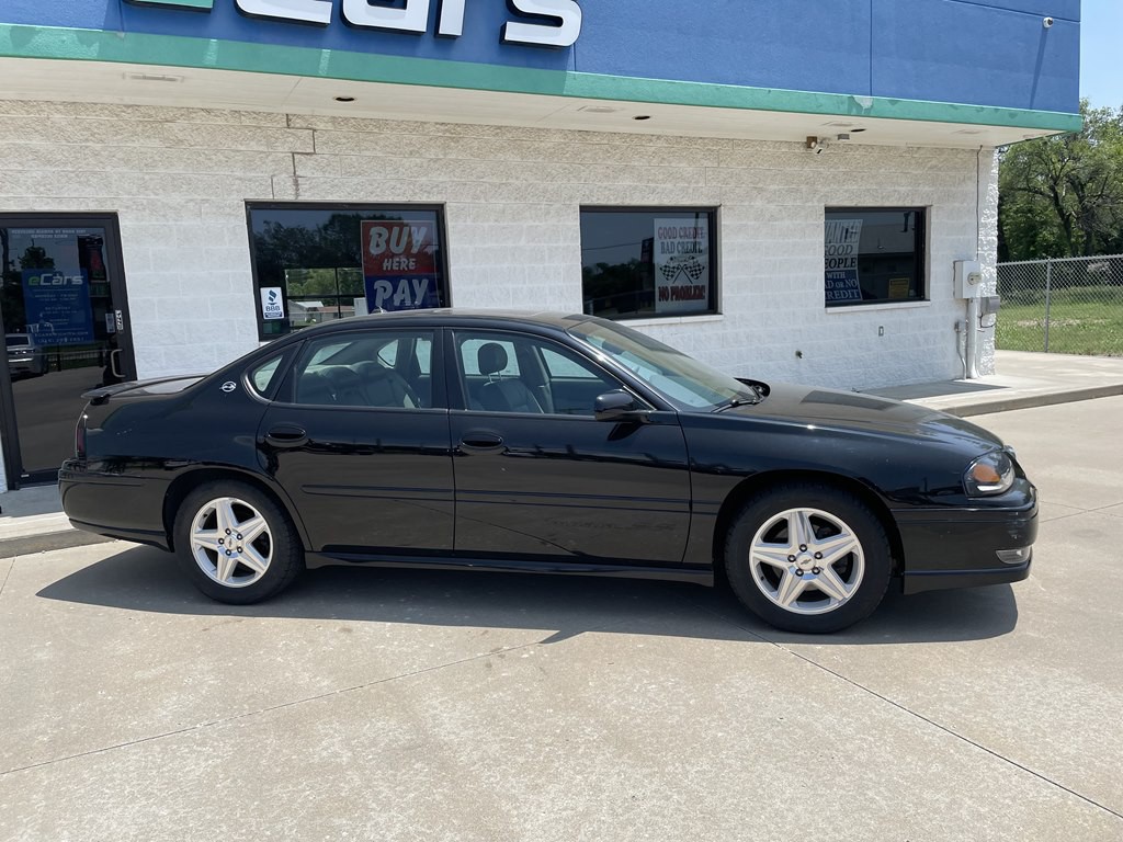 2004 Chevrolet Impala Image 2