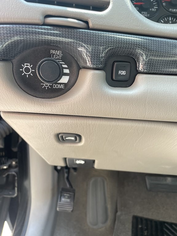 2004 Chevrolet Impala Image 8