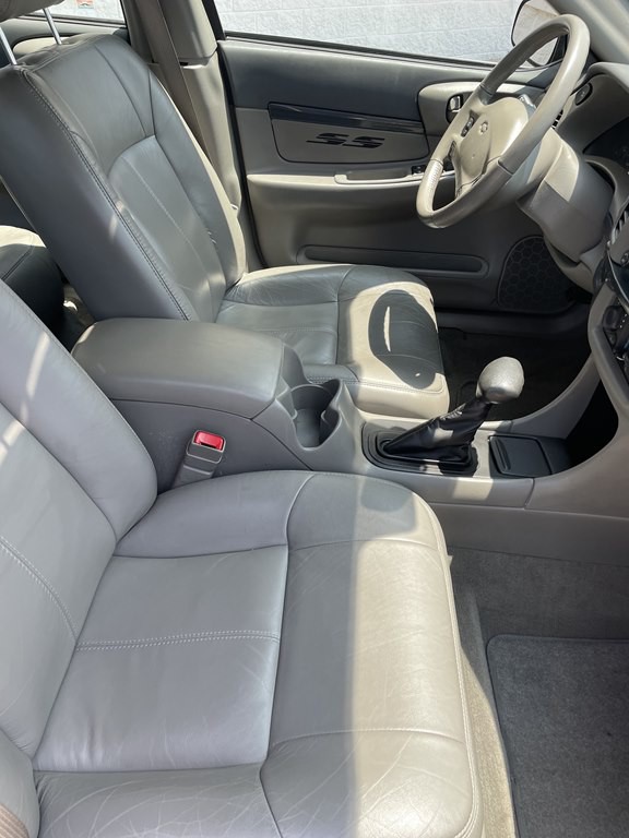 2004 Chevrolet Impala Image 19
