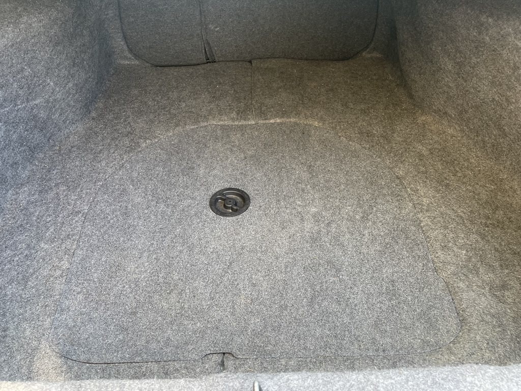 2004 Chevrolet Impala Image 27