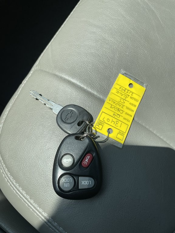 2004 Chevrolet Impala Image 28