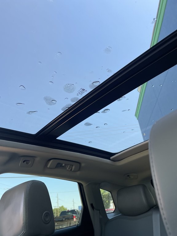 2012 Cadillac SRX Image 16