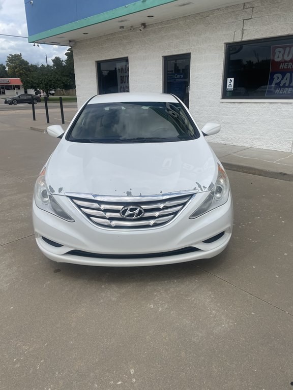 2013 Hyundai Sonata Image 3