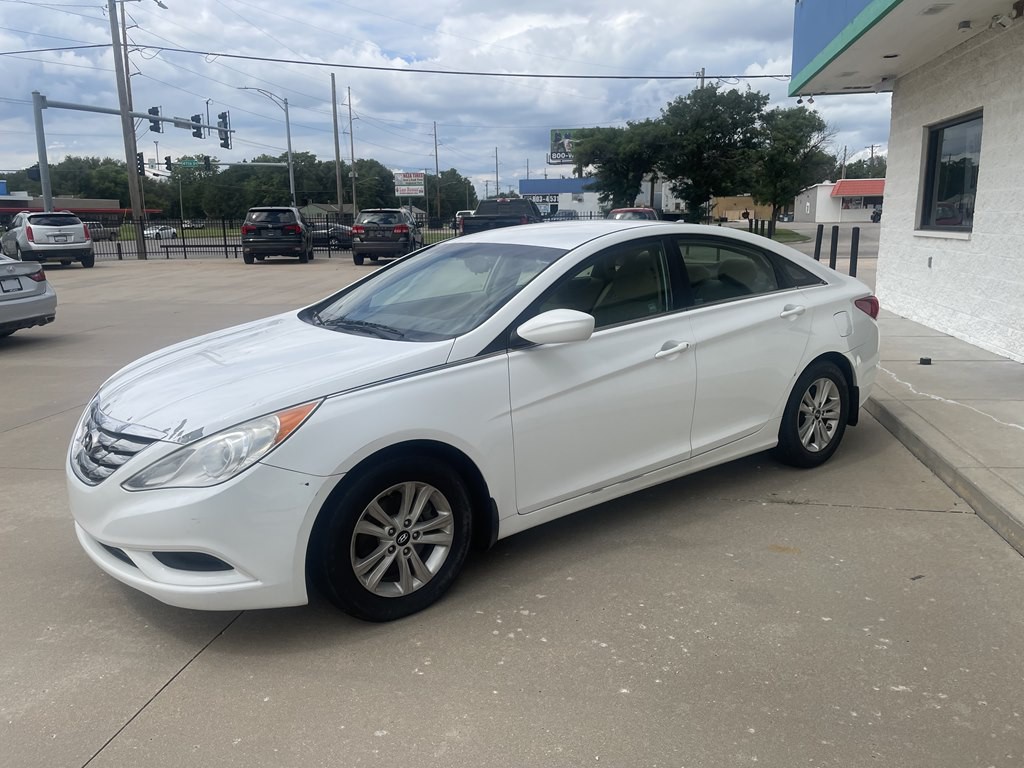 2013 Hyundai Sonata Image 4