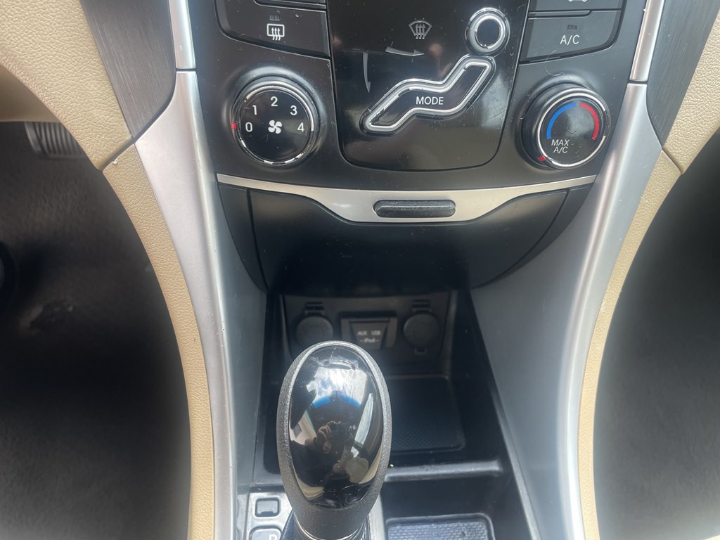 2013 Hyundai Sonata Image 12