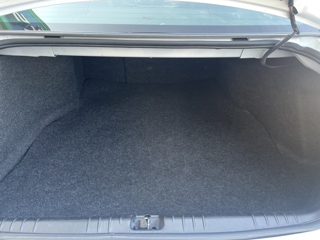 2014 Chevrolet Impala Image 24