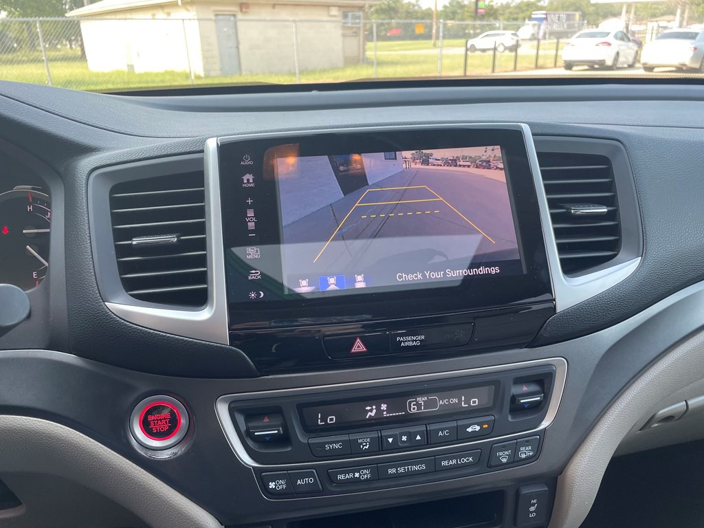 2018 Honda Pilot Image 16