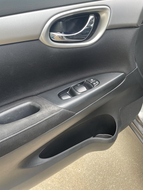 2015 Nissan Sentra Image 5